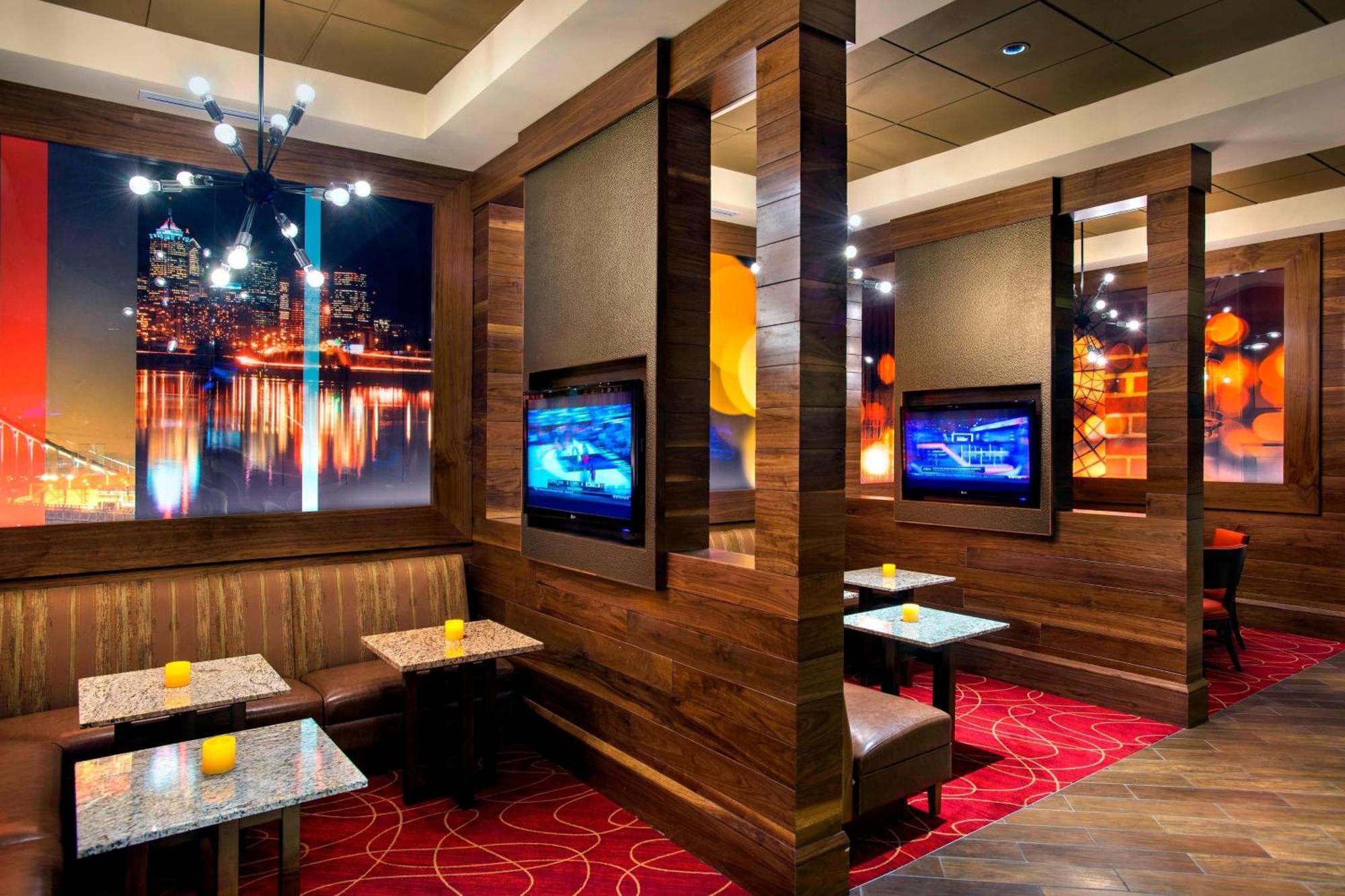 מלון Philadelphia Airport Marriott מראה חיצוני תמונה